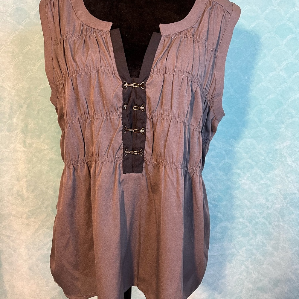 Gray Sleeveless Ribbed Blouse with Black Banded Neck - Polyester Top-New w/ Tags